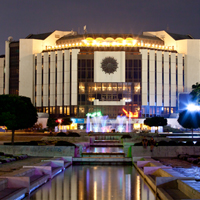 Чаша със снимка на НДК